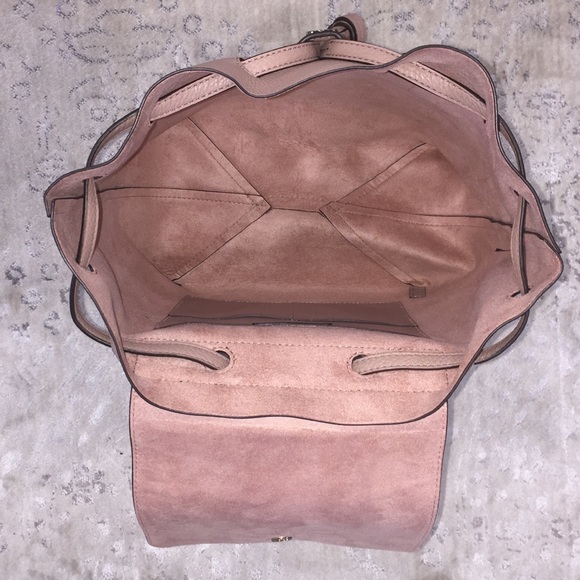 MICHAEL KORS JUNIE MD FLAP LEATHER BACKPACK 🎒 - Picture 3 of 7